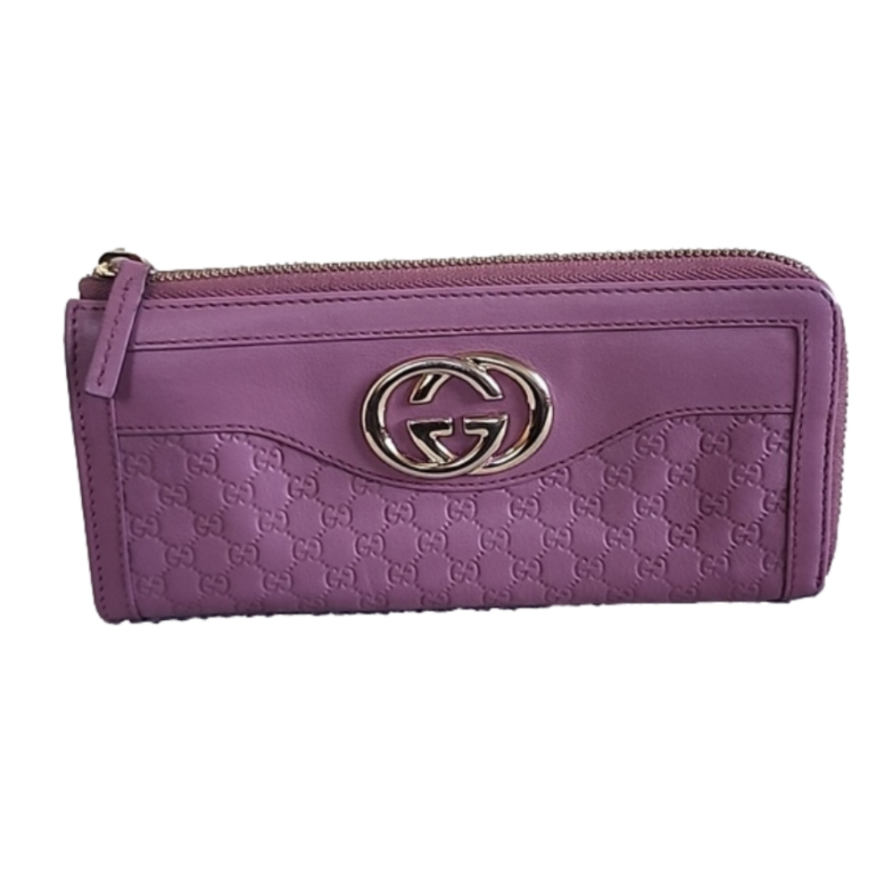 Gucci Lilac Embossed Wallet